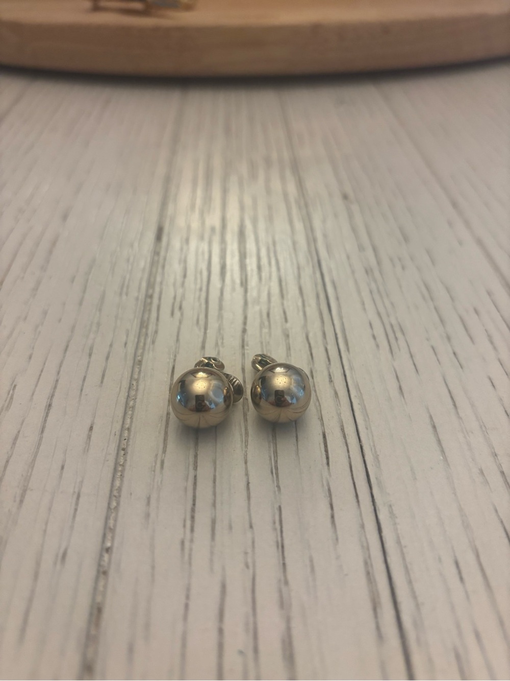 Vintage Monet PAT’D Gold Tone Ball Clip On Earrings Round Sphere Classic